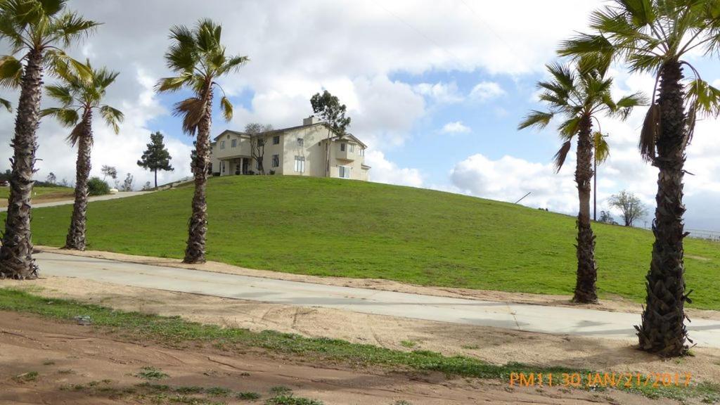 Mansion On The Hill Let 4 Rooms, 5Th Cost Extra Sage ภายนอก รูปภาพ